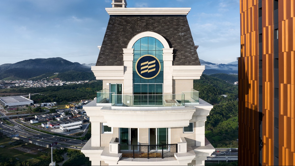 Aurora Exclusive Home