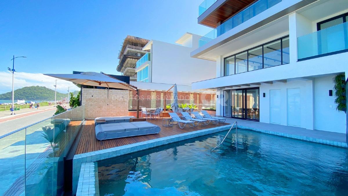 Bay House Residence