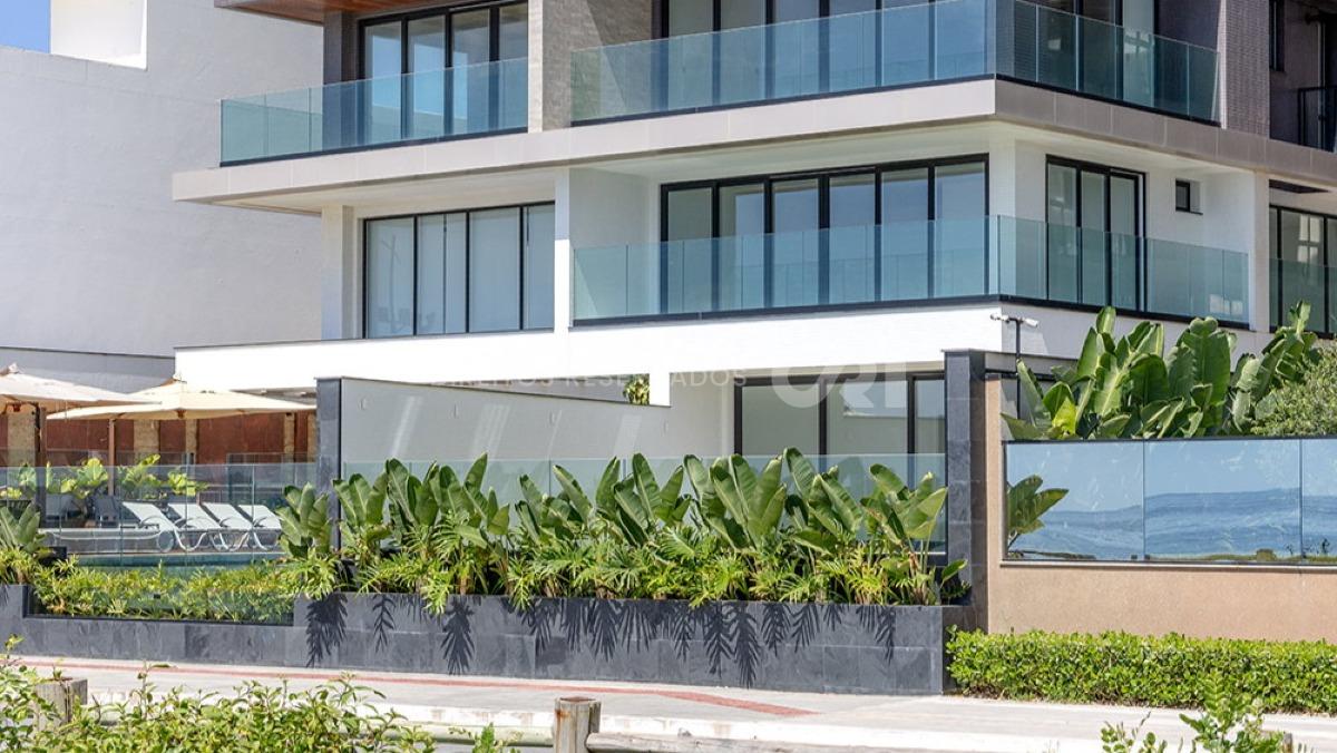 Bay House Residence