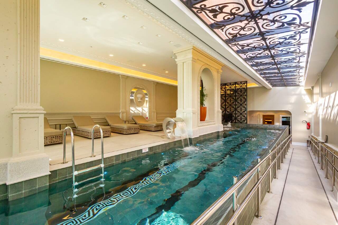 Aurora Exclusive Home