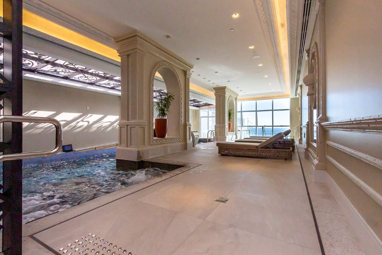 Aurora Exclusive Home