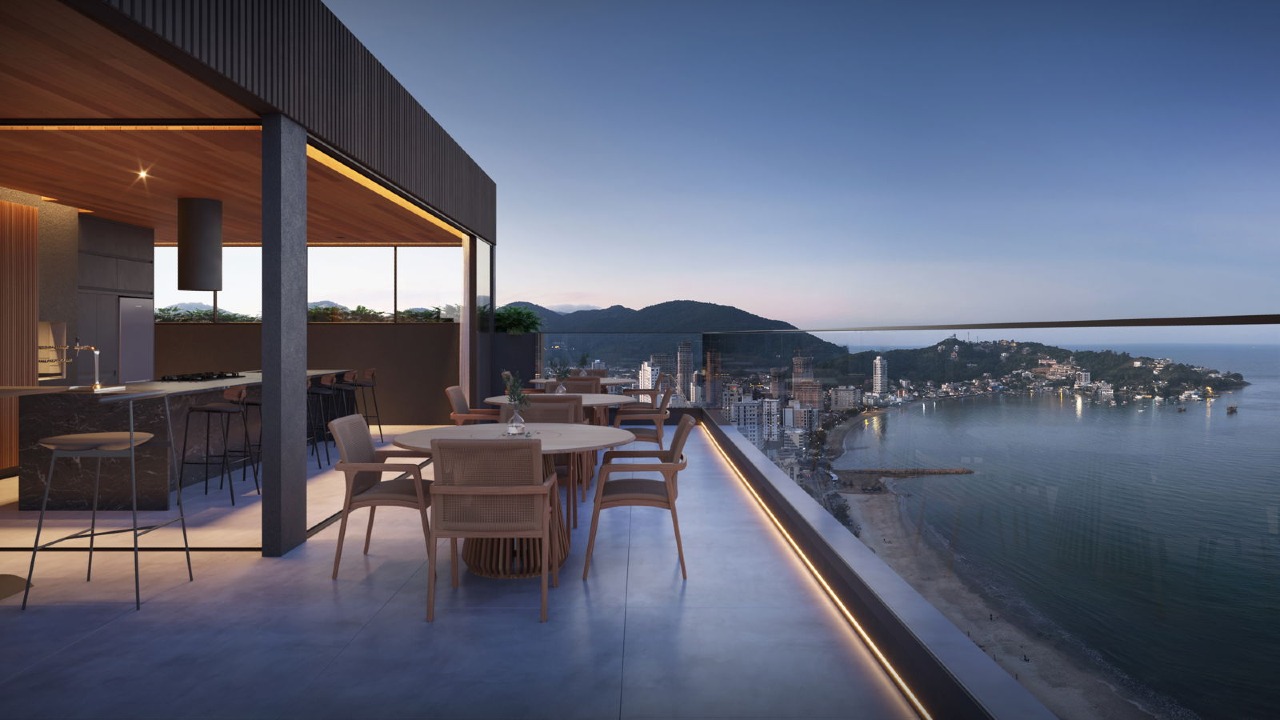 143 Mayfair by Leo Maia