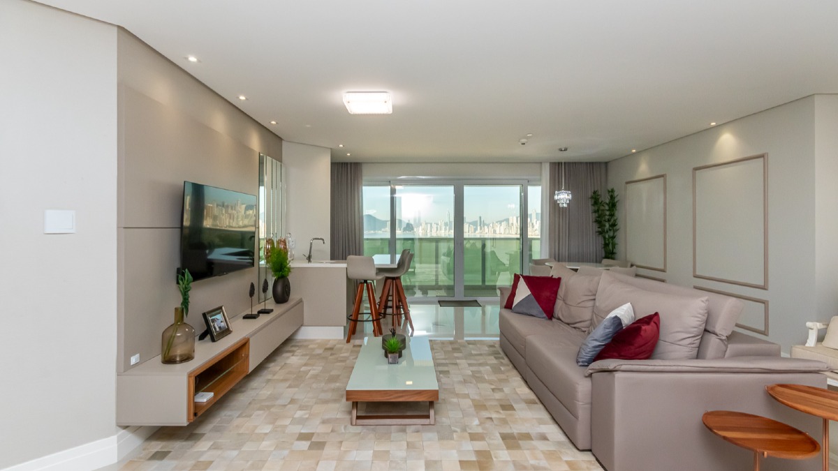 Apartamento mobiliado com 3 suítes no Infinity Coast na Barra Norte em Balneário Camboriú