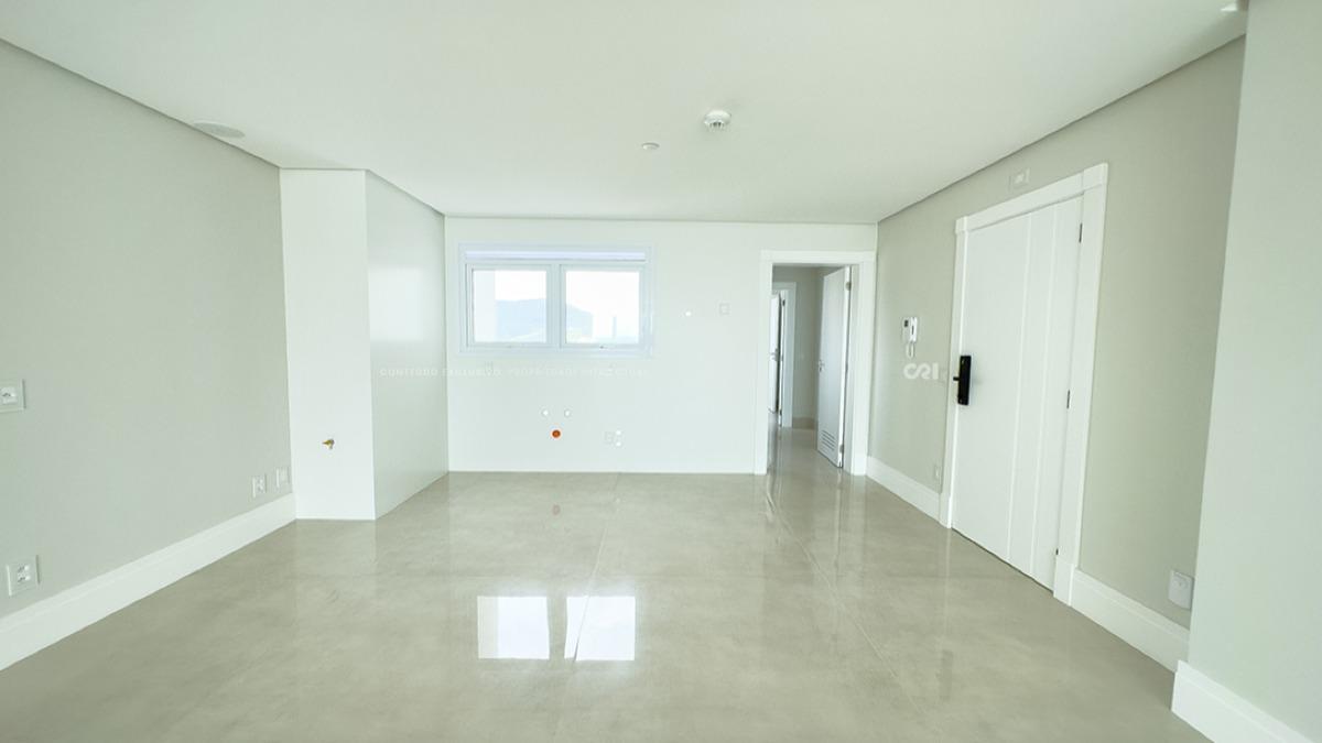 Apartamento com 4 Suítes no One Tower em Balneário Camboriú