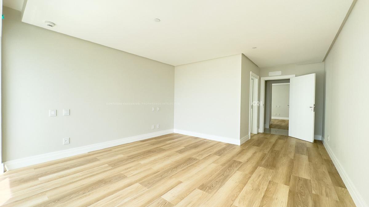 Apartamento com 4 Suítes no One Tower em Balneário Camboriú