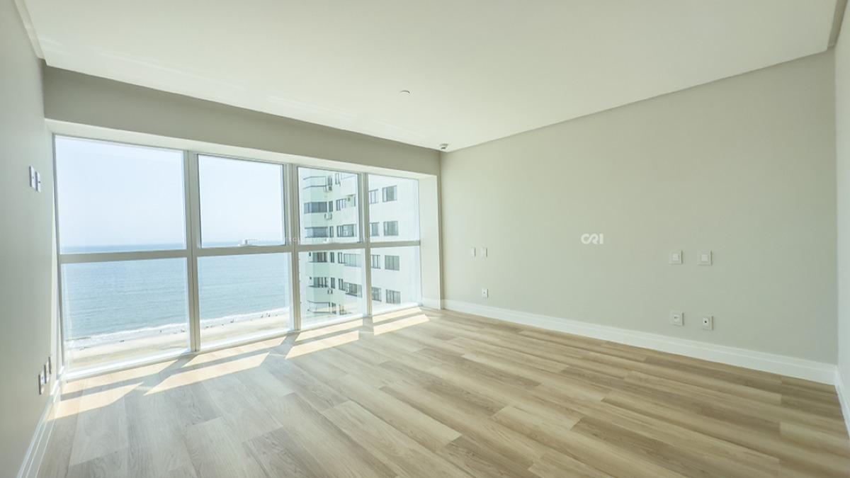 Apartamento com 4 Suítes no One Tower em Balneário Camboriú