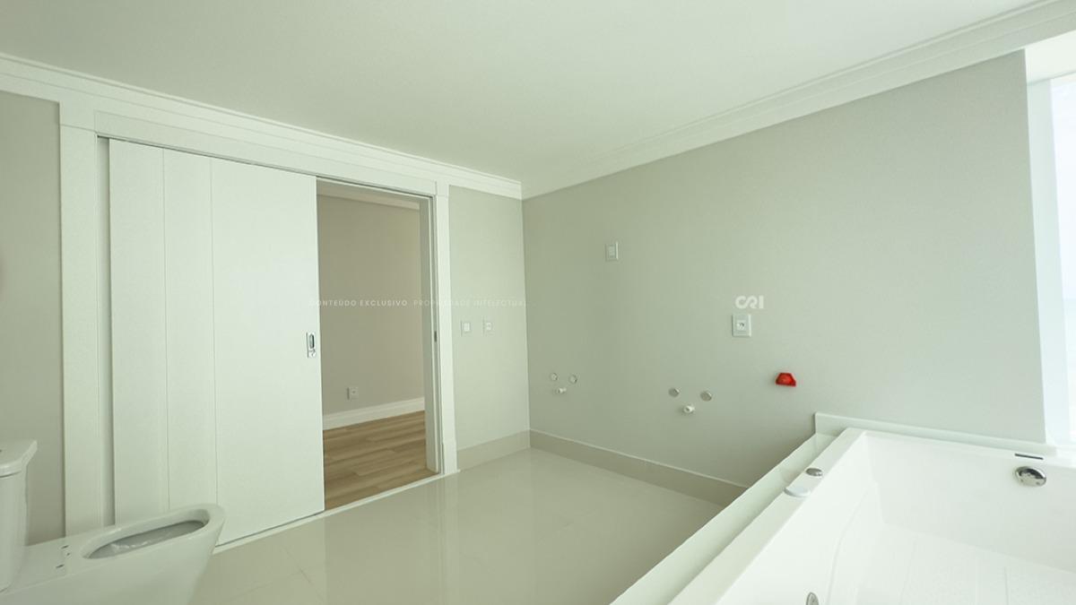 Apartamento 4 suítes One Tower Barra Sul Balneário Camboriú