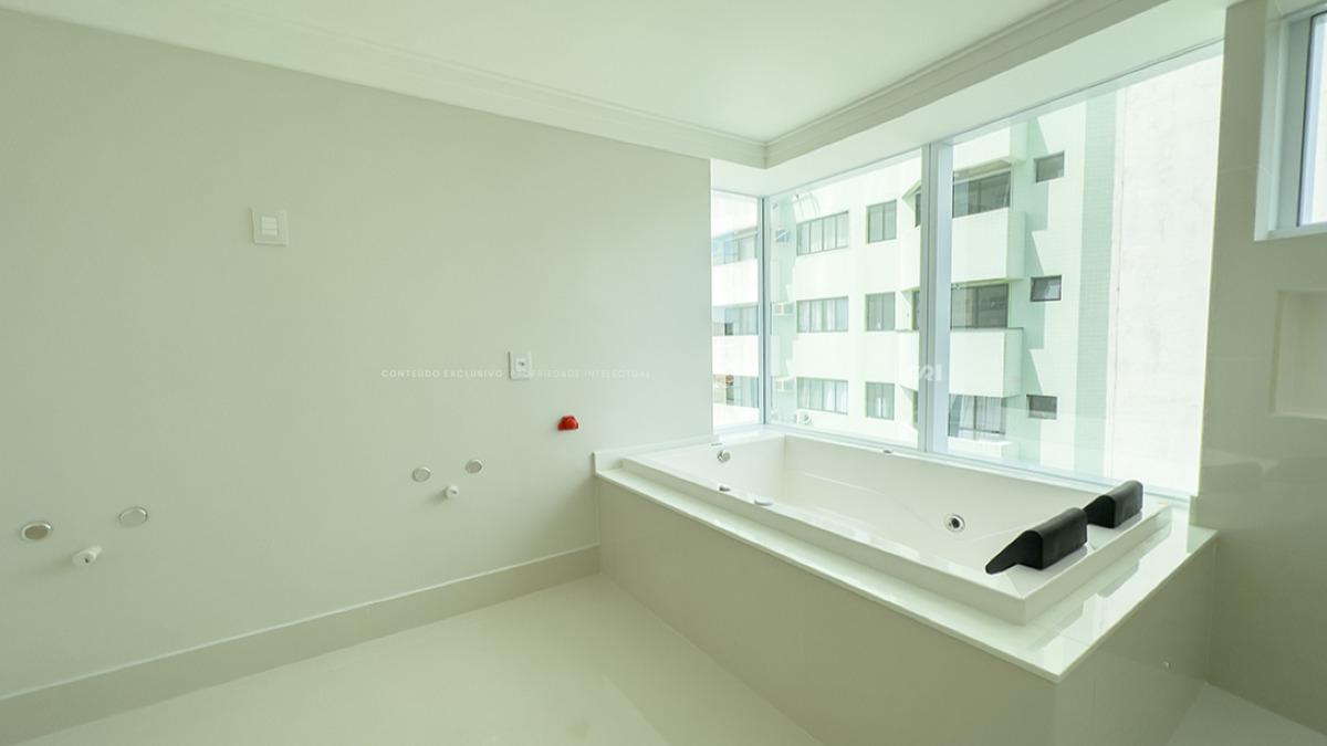 Apartamento 4 suítes One Tower Barra Sul Balneário Camboriú