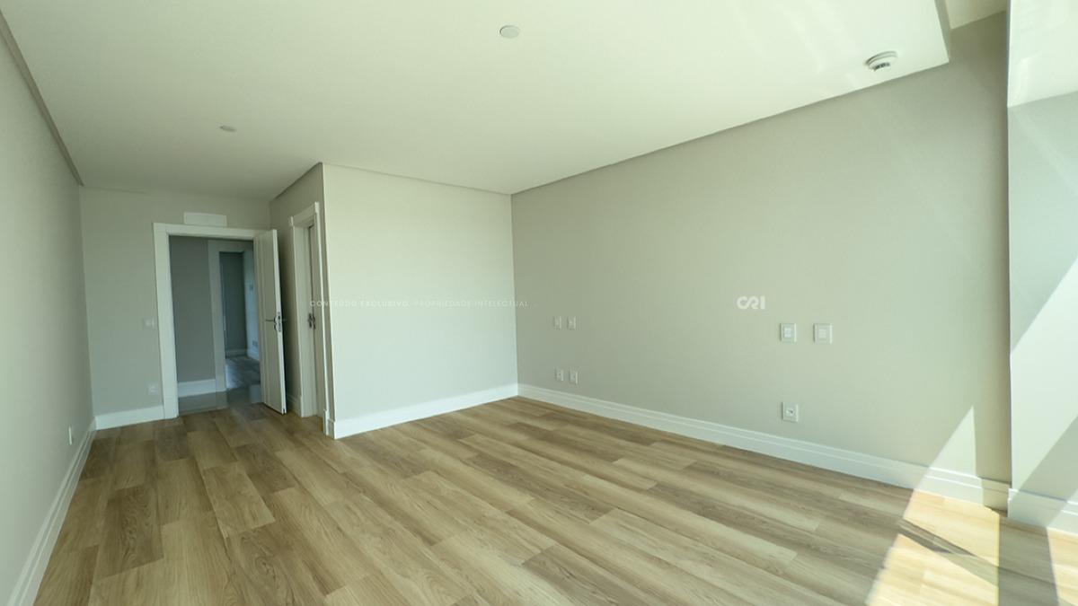 Apartamento 4 suítes One Tower Barra Sul Balneário Camboriú