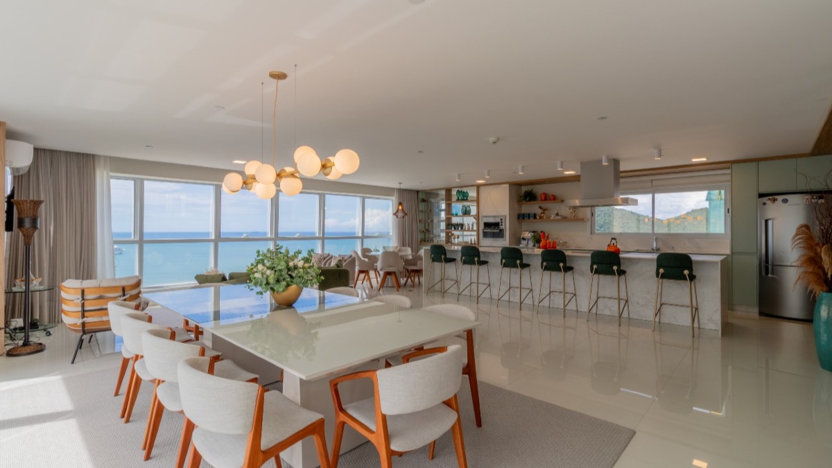 Apartamento com 4 dormitórios no Epic Tower no Centro de Balneário Camboriú