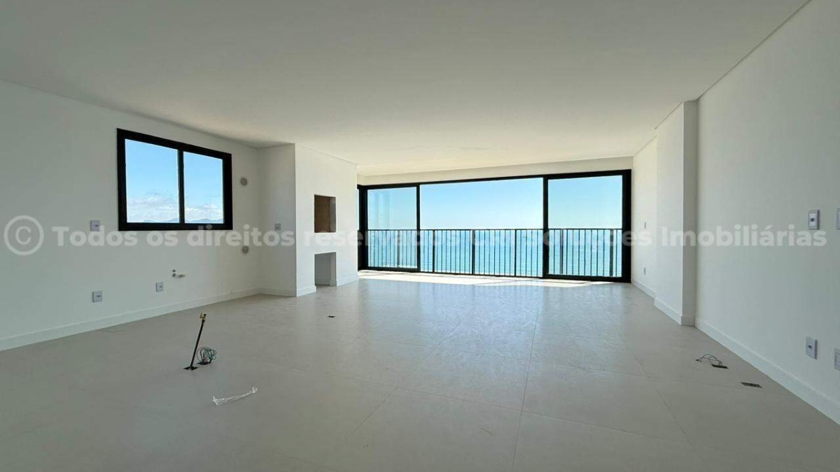 Apartamento com 4 Suítes no Porto Salvatore em Porto Belo