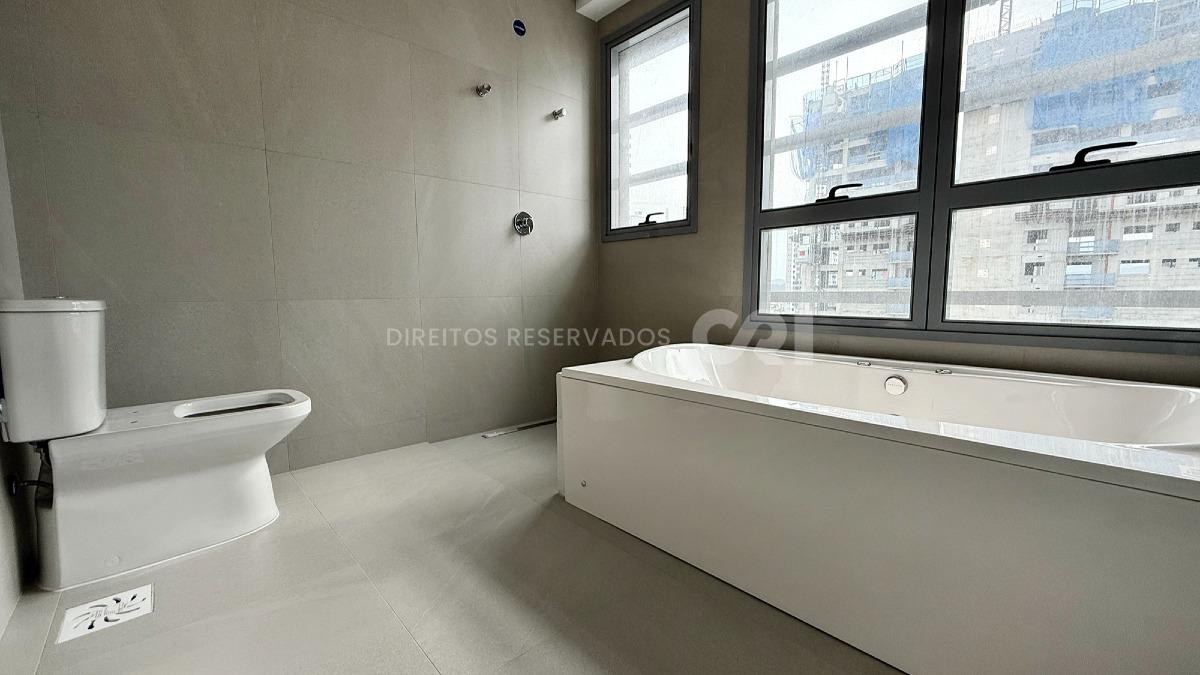  Apartamento no Edifício Vitra by Pininfarina com 04 Suítes no Centro em Balneário Camboriú