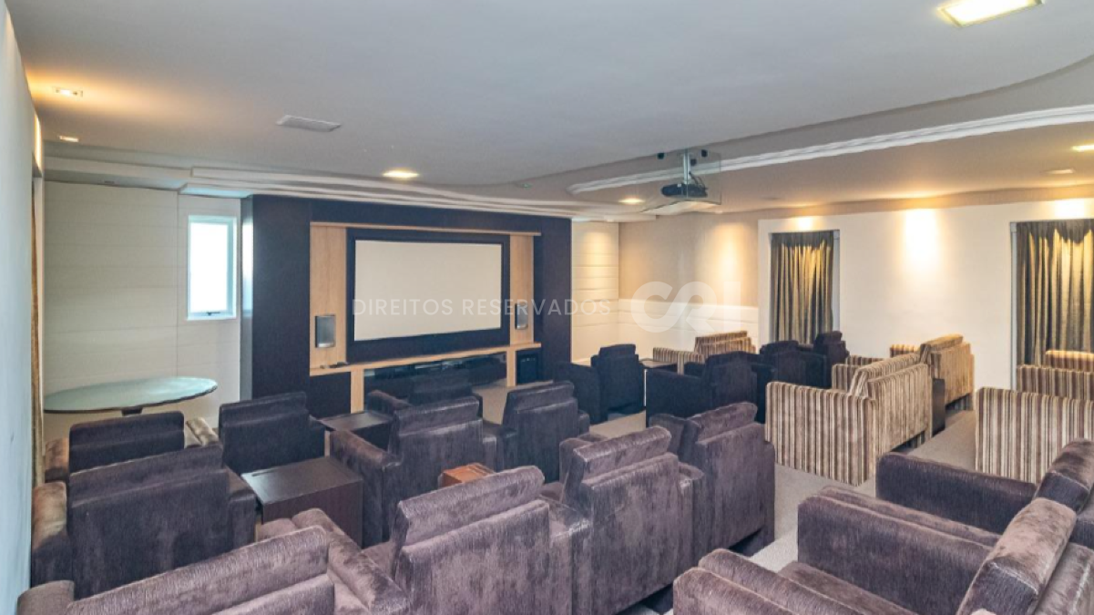 Apartamento mobiliado com 3 suítes no Edifício Alexandria no Centro em Balneário Camboriú