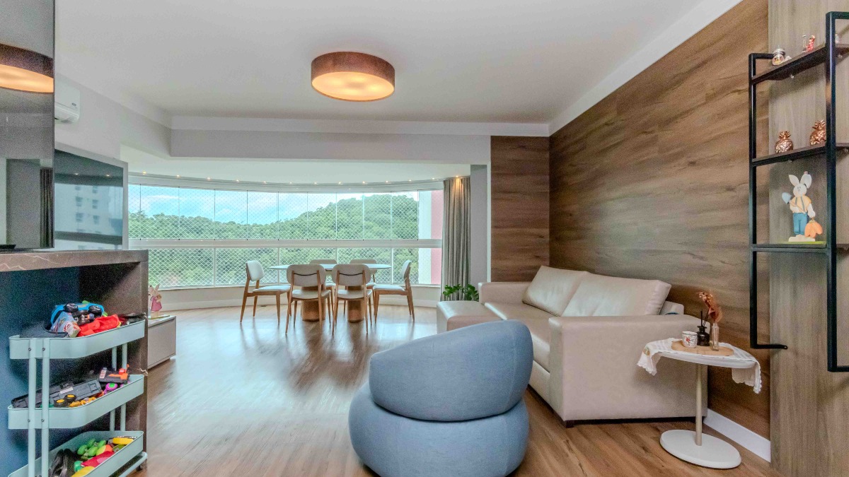 Apartamento a venda mobiliado com 3 suítes no Bellas Artes no Pioneiros em Balneário Camboriú