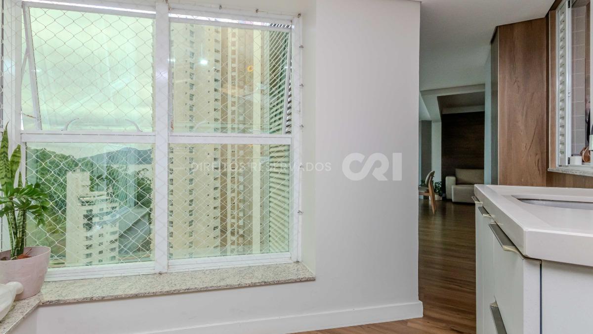Apartamento a venda mobiliado com 3 suítes no Bellas Artes no Pioneiros em Balneário Camboriú