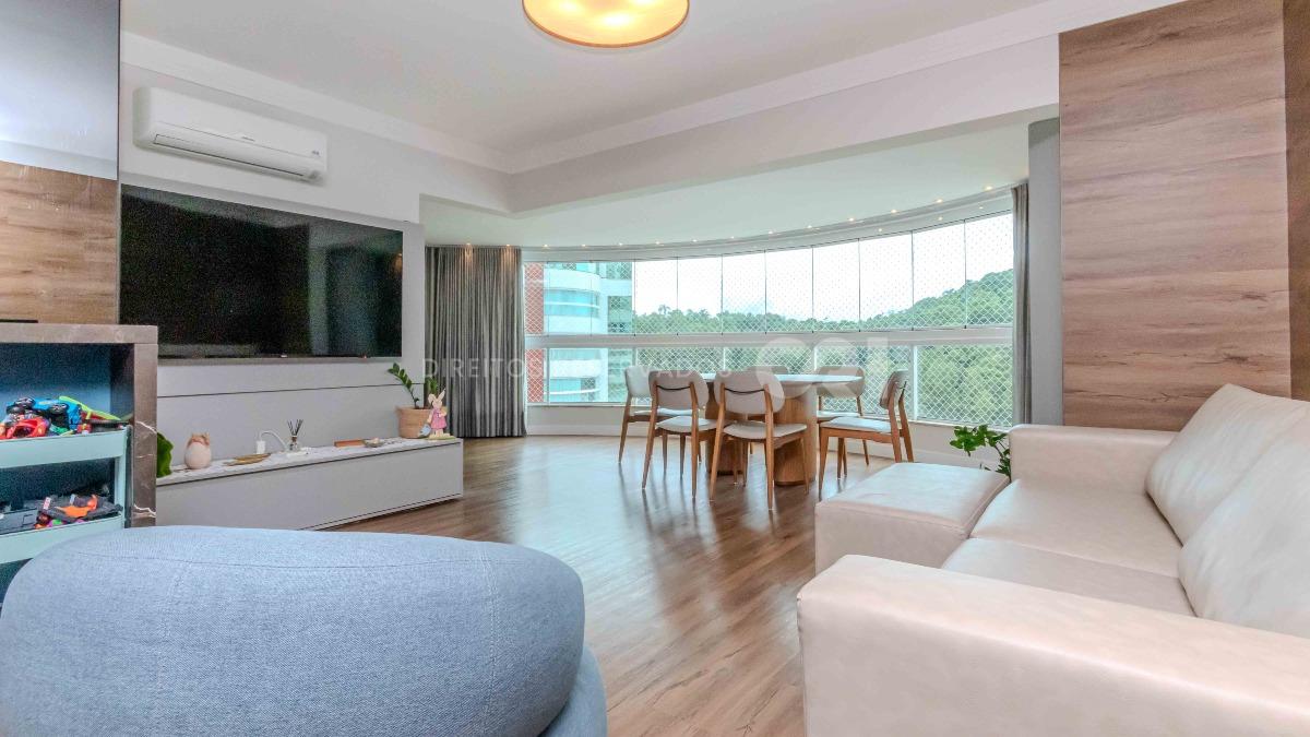 Apartamento a venda mobiliado com 3 suítes no Bellas Artes no Pioneiros em Balneário Camboriú