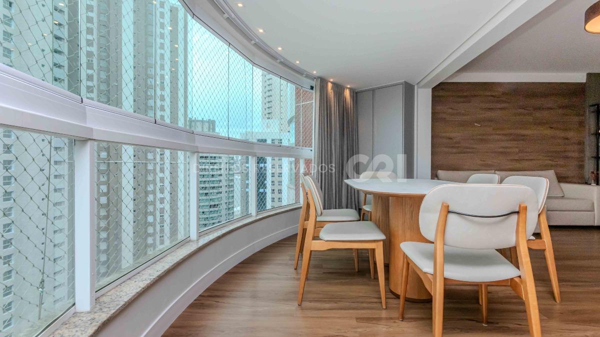 Apartamento a venda mobiliado com 3 suítes no Bellas Artes no Pioneiros em Balneário Camboriú