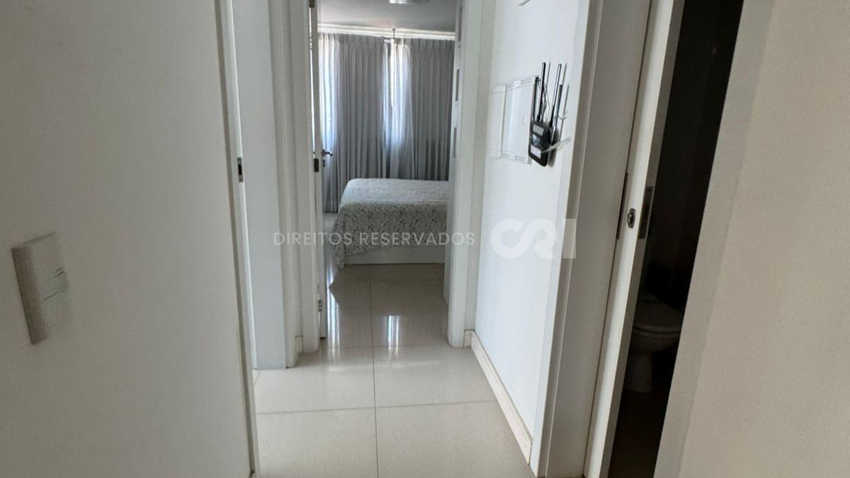 Apartamento mobiliado com 2 suítes no Alvorada Residence na Meia Praia em Itapema