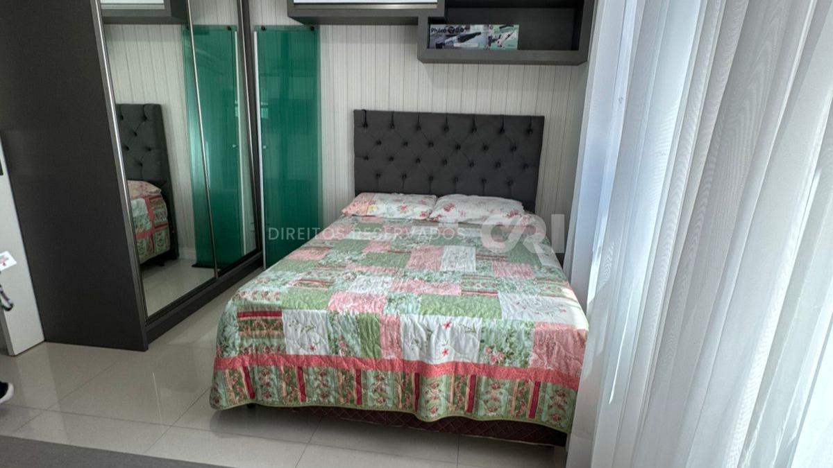 Apartamento mobiliado com 2 suítes no Alvorada Residence na Meia Praia em Itapema