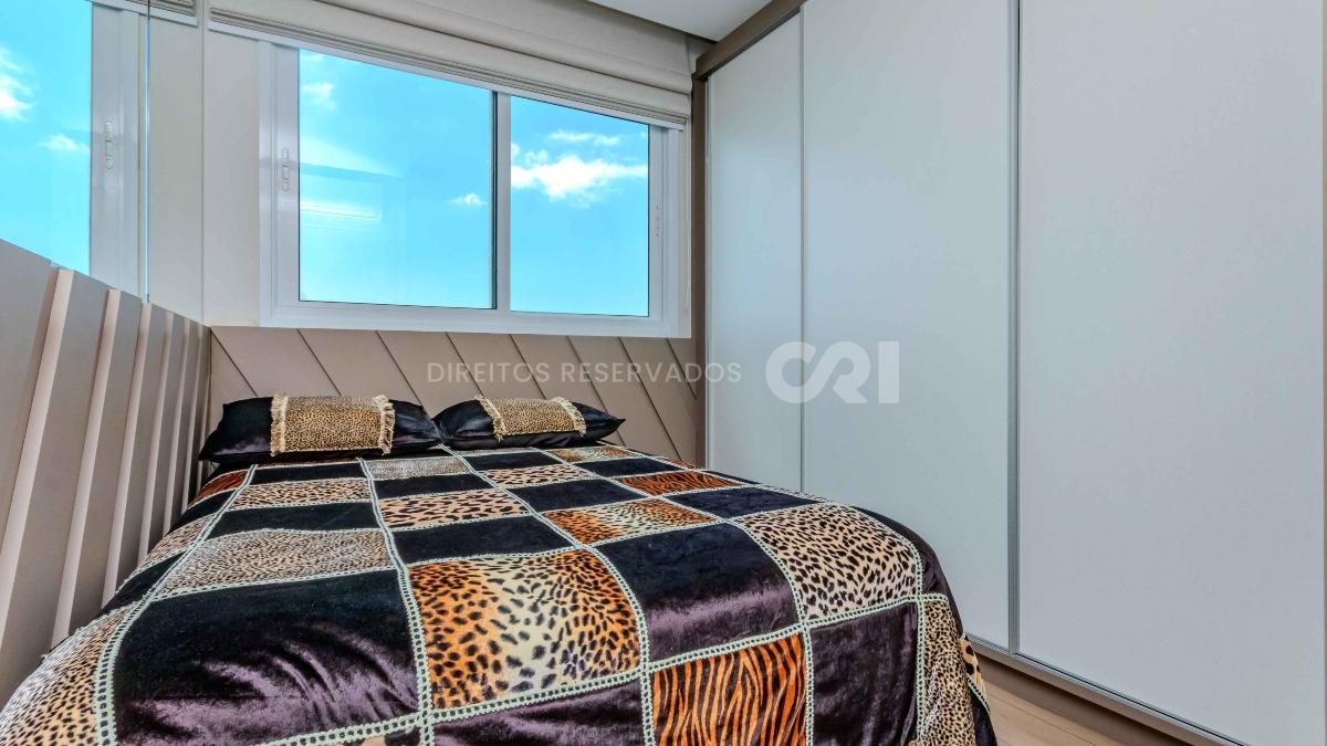Cobertura com 3 suítes no edifício Olympo Tower no Centro de Balneário Camboriú