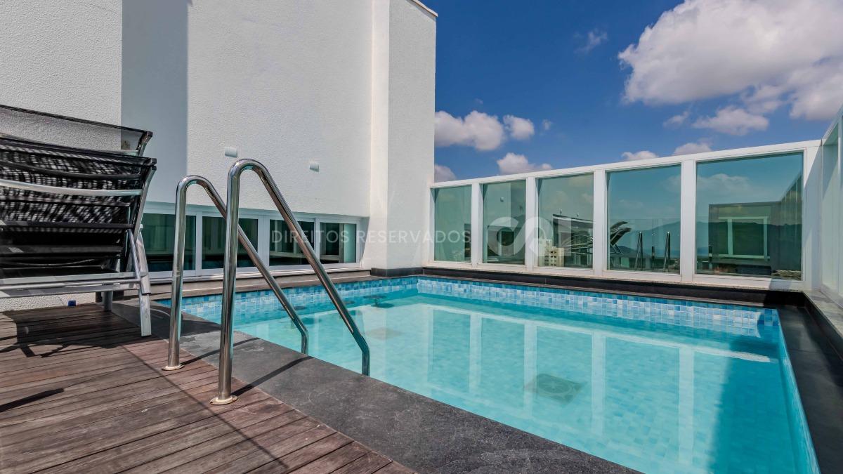 Cobertura com 3 suítes no edifício Olympo Tower no Centro de Balneário Camboriú