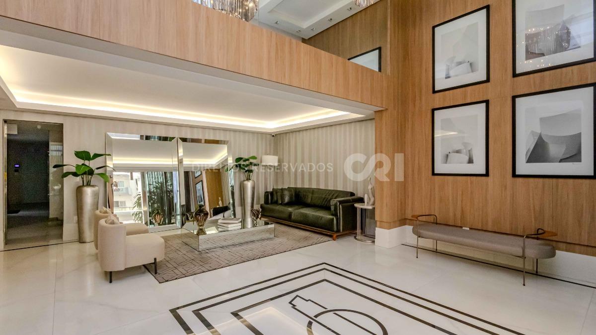 Cobertura com 3 suítes no edifício Olympo Tower no Centro de Balneário Camboriú