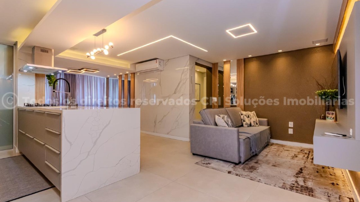 Apartamento com 2 quartos sendo 1 suíte no Edifício Saint Tropez no Centro, Balneário Camboriú