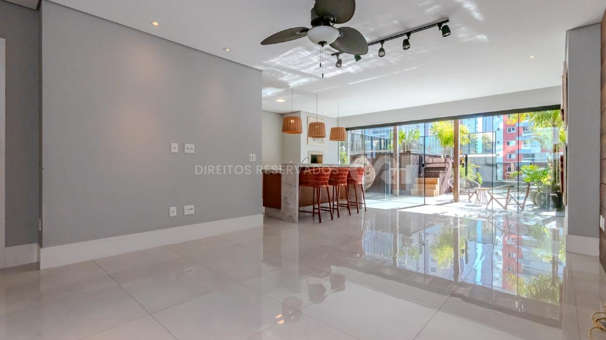 Apartamento garden com 3 suítes no Argos Residence no Centro de Balneário Camboriú