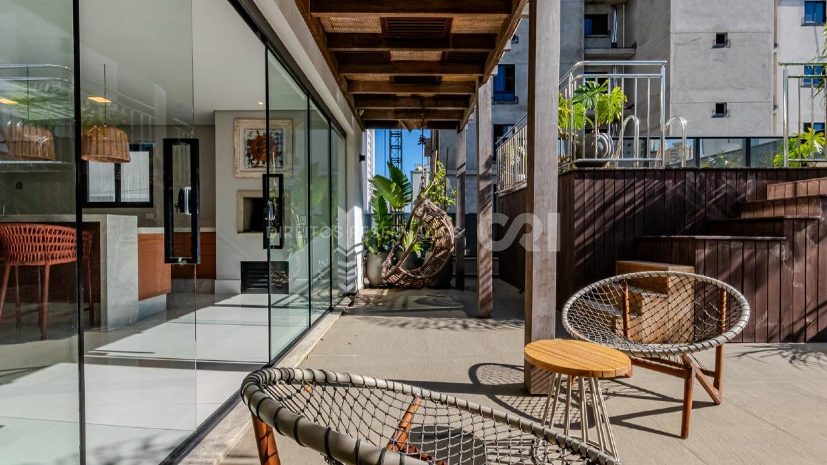 Apartamento garden com 3 suítes no Argos Residence no Centro de Balneário Camboriú