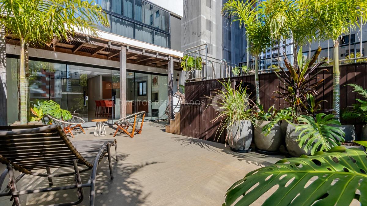 Apartamento garden com 3 suítes no Argos Residence no Centro de Balneário Camboriú