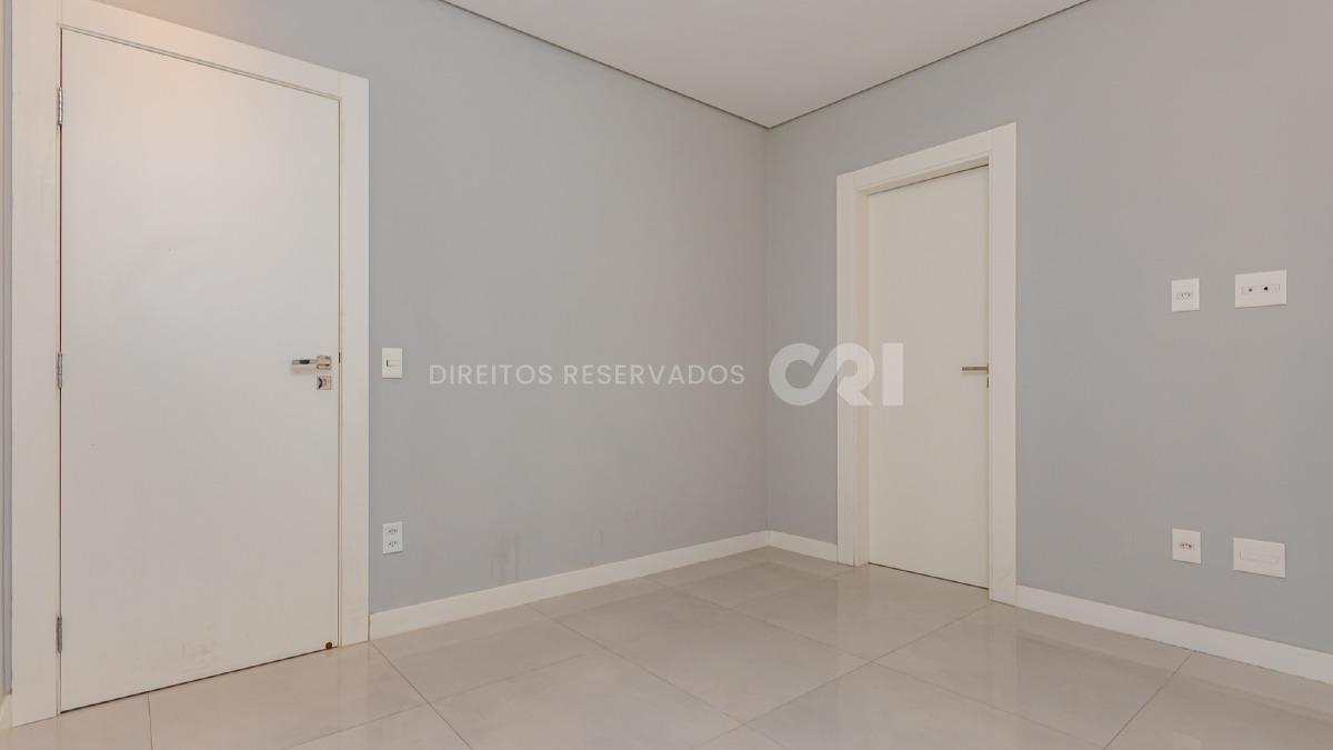 Apartamento garden com 3 suítes no Argos Residence no Centro de Balneário Camboriú