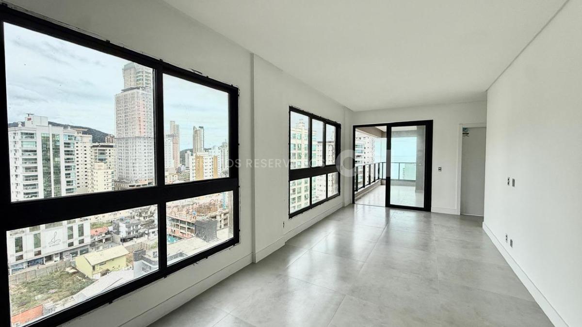 Apartamento com 4 suítes no Edifício Piazza Zilli no Centro, Itapema