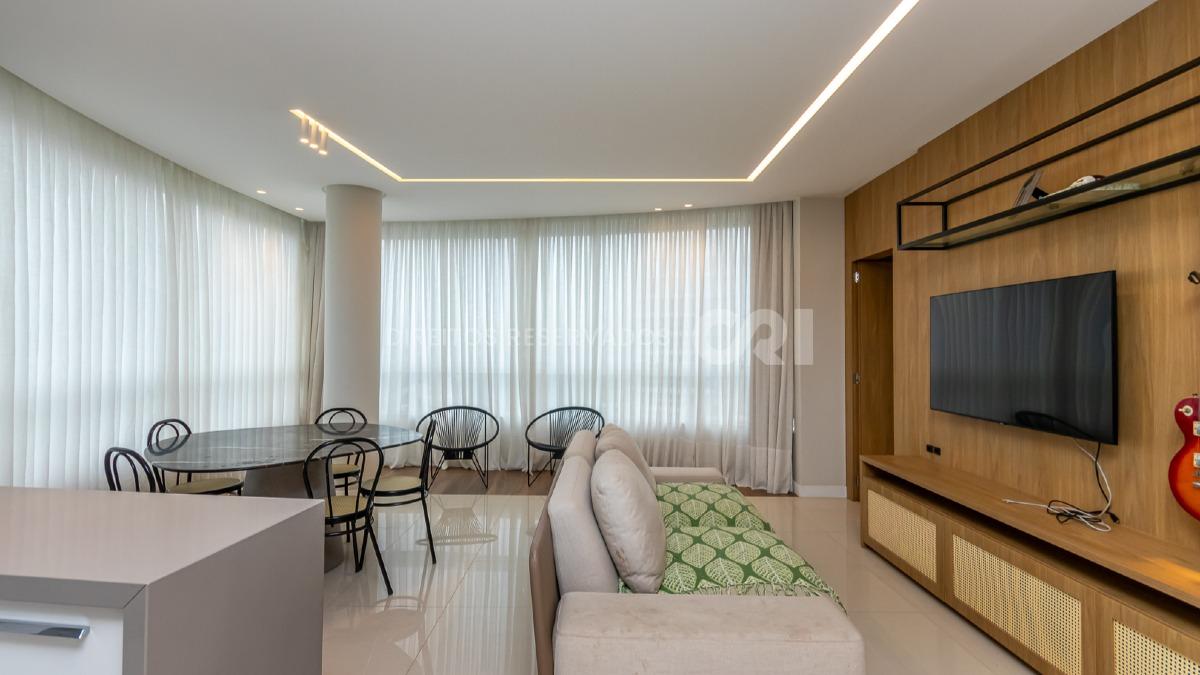 Apartamento com 3 suítes no Edifício Brava Premium na Praia Brava de Itajaí
