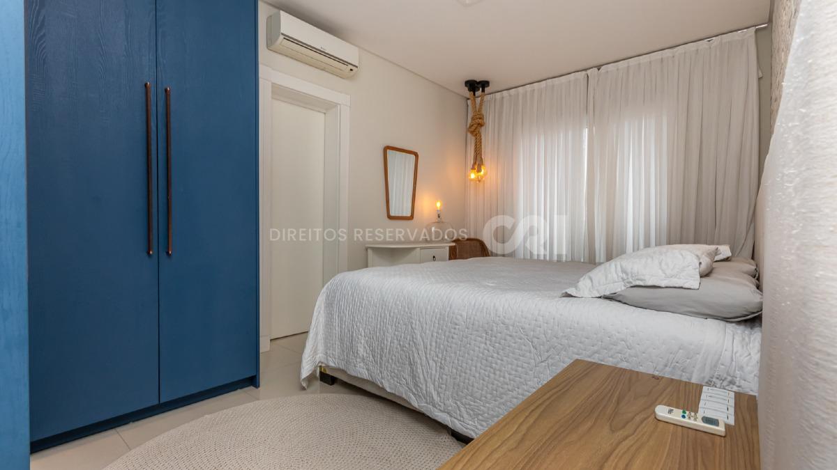 Apartamento com 3 suítes no Edifício Brava Premium na Praia Brava de Itajaí