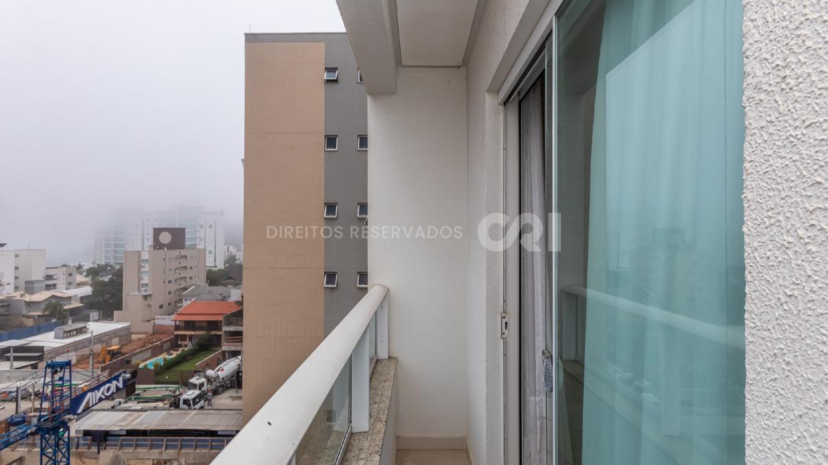 Apartamento com 3 suítes no Edifício Brava Premium na Praia Brava de Itajaí