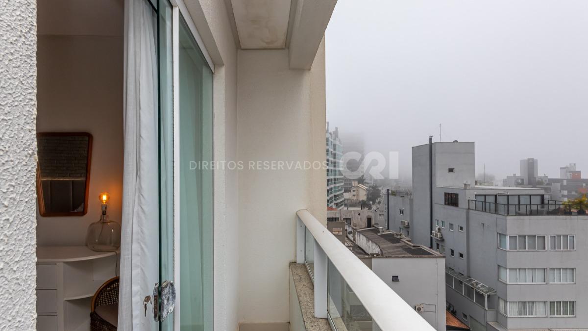 Apartamento com 3 suítes no Edifício Brava Premium na Praia Brava de Itajaí