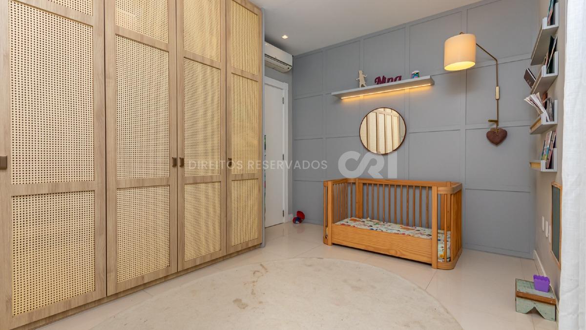 Apartamento com 3 suítes no Edifício Brava Premium na Praia Brava de Itajaí