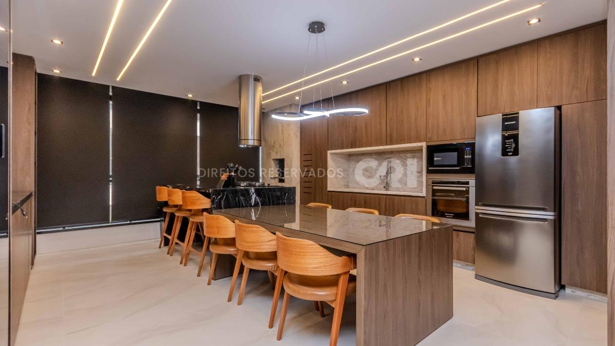 Apartamento com 2 suítes na Ilha de Maui Residence na Praia Brava em Itajaí