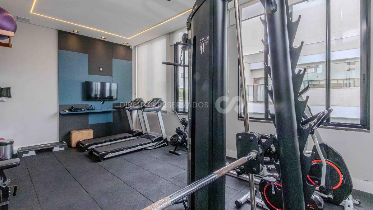 Apartamento com 2 suítes na Ilha de Maui Residence na Praia Brava em Itajaí