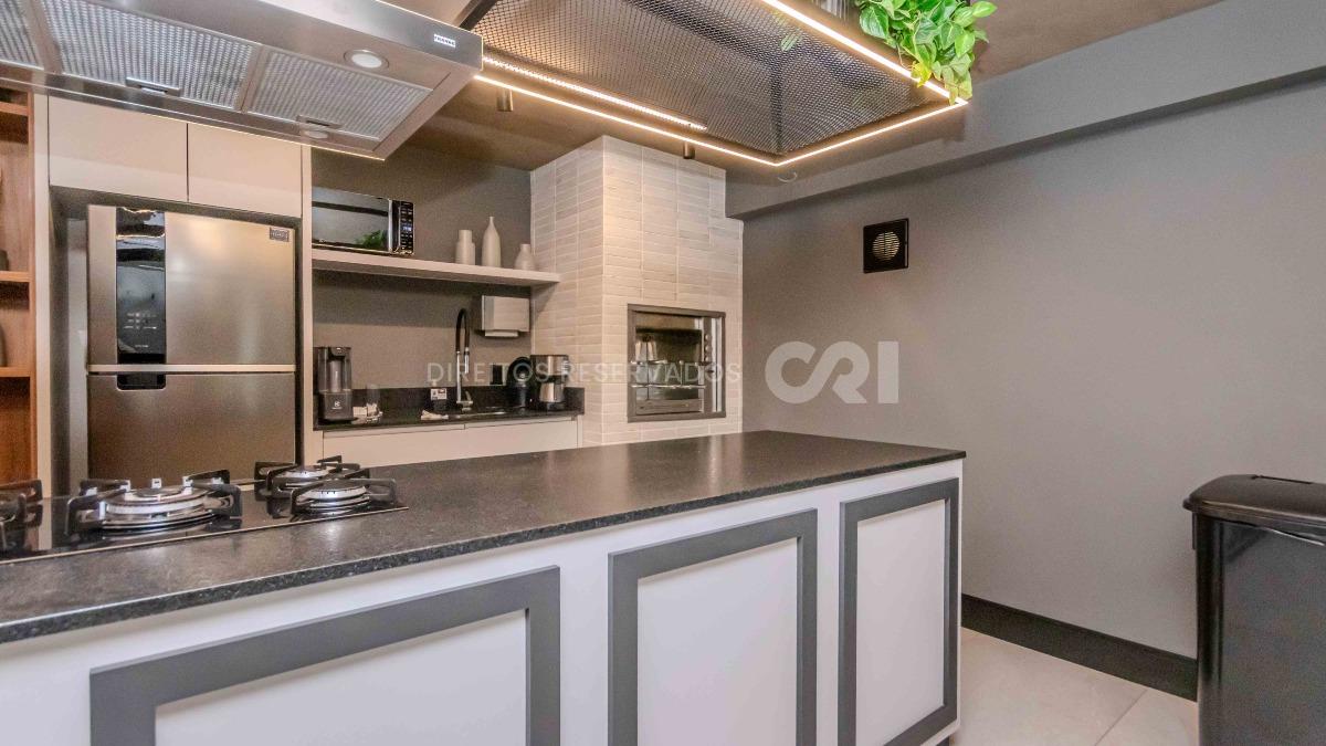 Apartamento com 2 suítes na Ilha de Maui Residence na Praia Brava em Itajaí