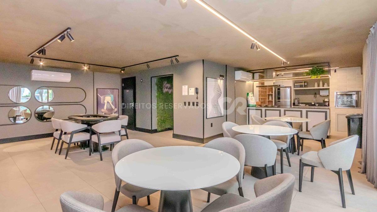 Apartamento com 2 suítes na Ilha de Maui Residence na Praia Brava em Itajaí