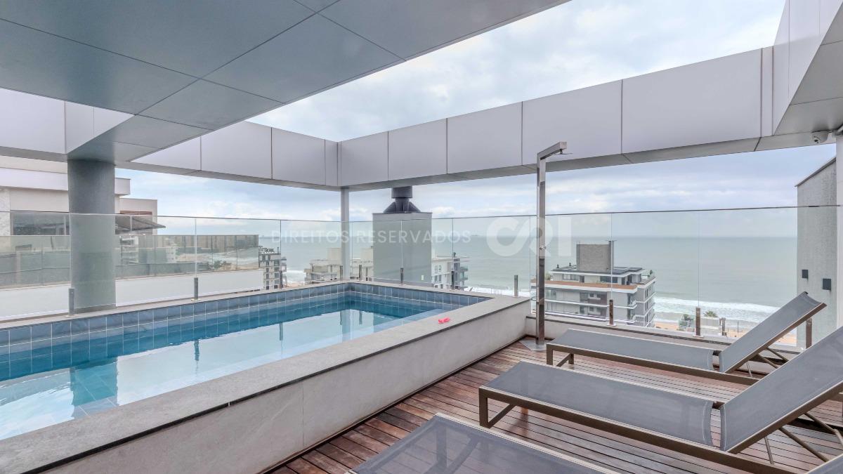 Apartamento com 2 suítes na Ilha de Maui Residence na Praia Brava em Itajaí