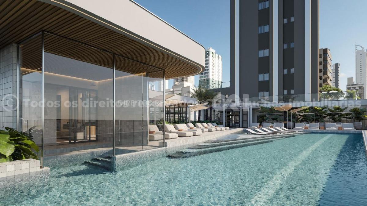 Apartamento com 03 suítes no Luminare Residencial no Centro em Balneário Camboriú