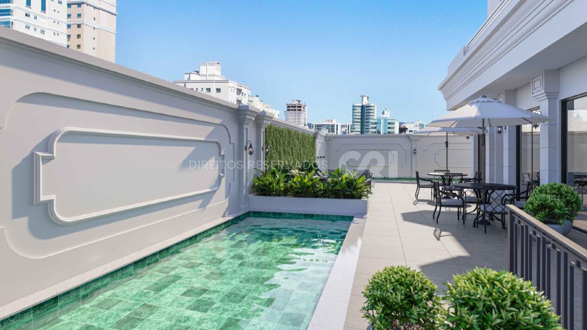Penthouse com 4 suítes no edifício SalzBurgo na Meia Praia em Itapema