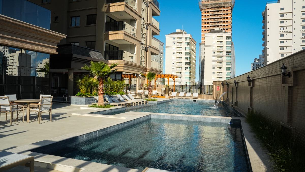 Apartamento com 2 suítes no edifício Imperial Coast no Centro em Itapema