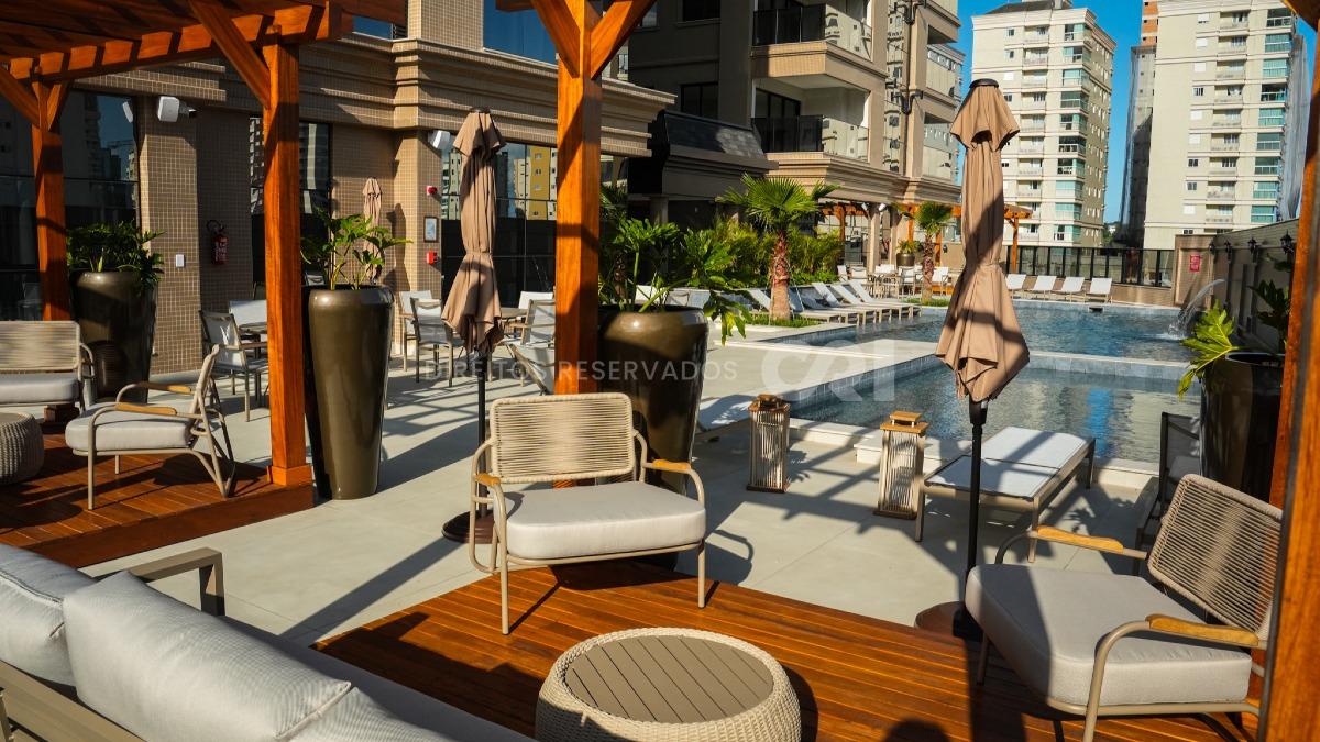 Apartamento com 2 suítes no edifício Imperial Coast no Centro em Itapema