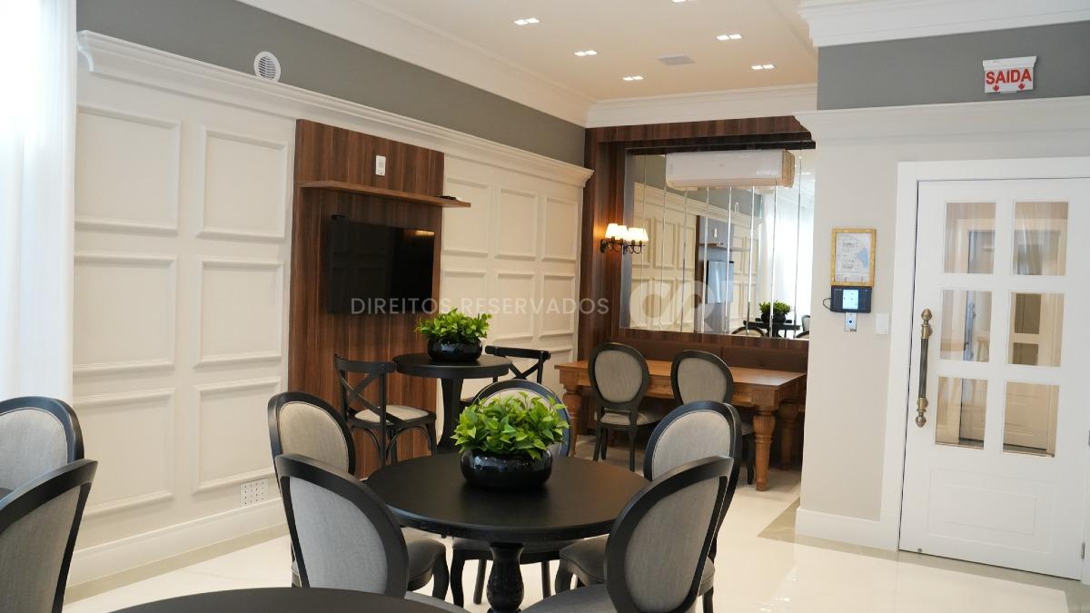 Apartamento com 2 suítes no edifício Imperial Coast no Centro em Itapema