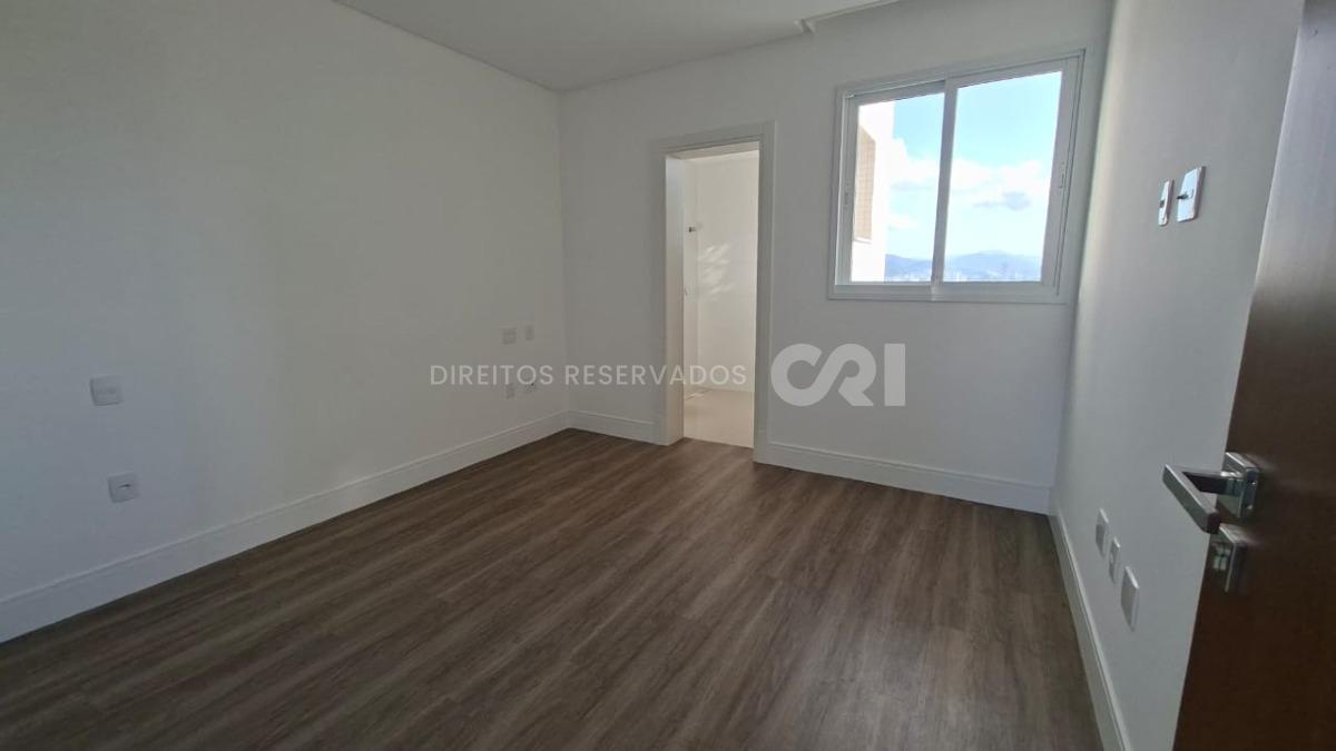 Apartamento com 4 Suítes no Marina Beach Tower na Barra Sul de Balneário Camboriú