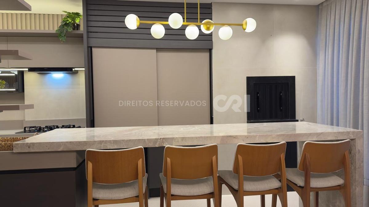 Apartamento com 3 suítes e 2 vagas no Edifício Pleniluni na Meia Praia em Itapema