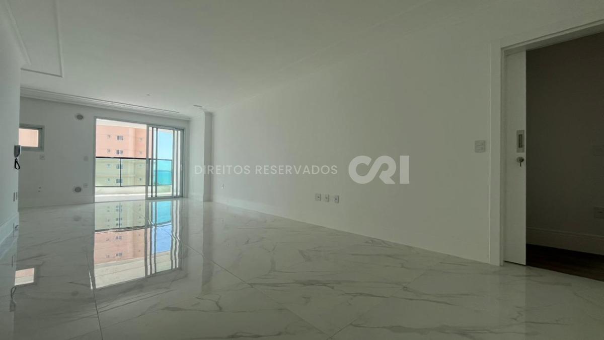 Apartamento com 4 suítes no Residencial Ristretto no Canto da Praia em Itapema